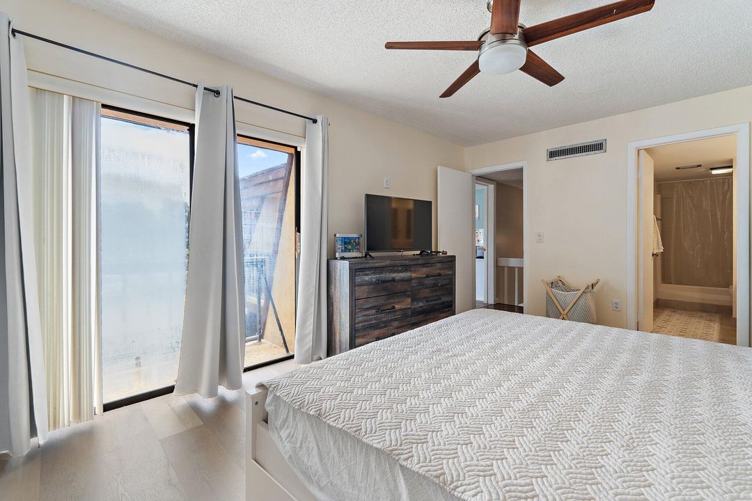 En Venta: $425,000 (2 camas, 2 baños, 1470 Pies cuadrados)