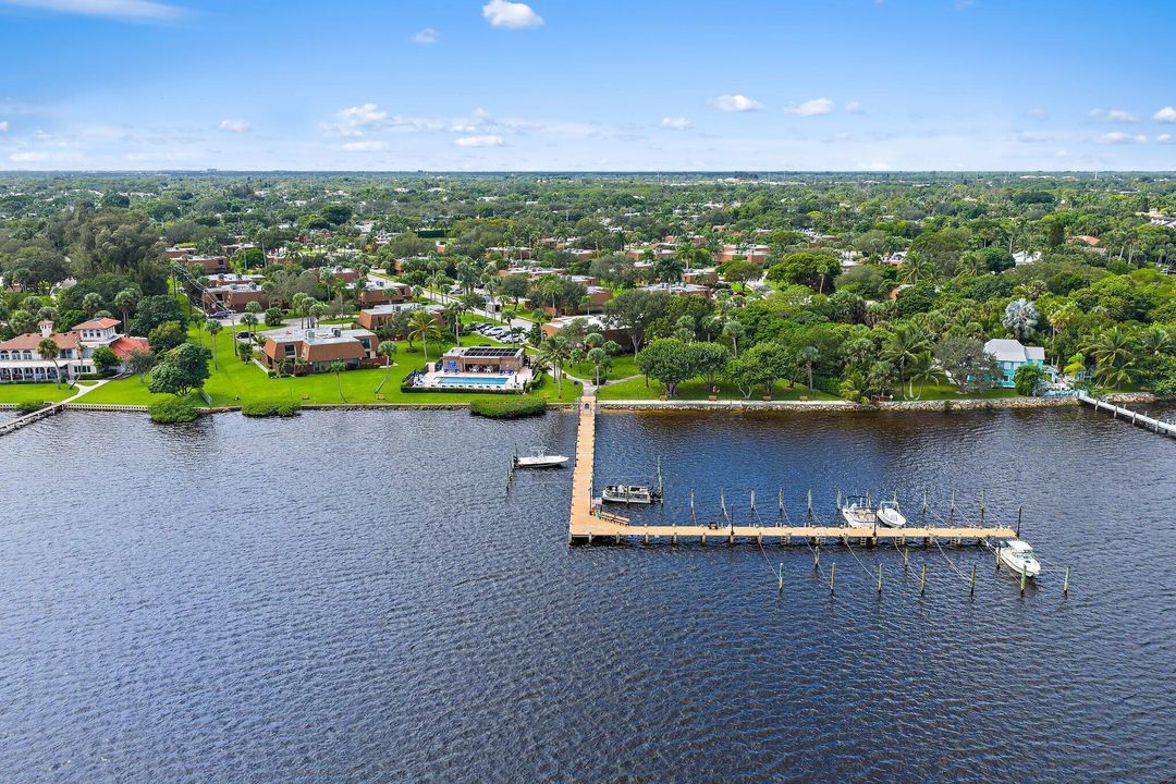 En Venta: $425,000 (2 camas, 2 baños, 1470 Pies cuadrados)