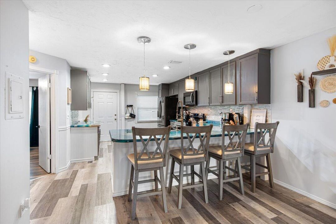 出租: $1,800 (2 贝兹, 2 浴室, 1078 平方英尺)