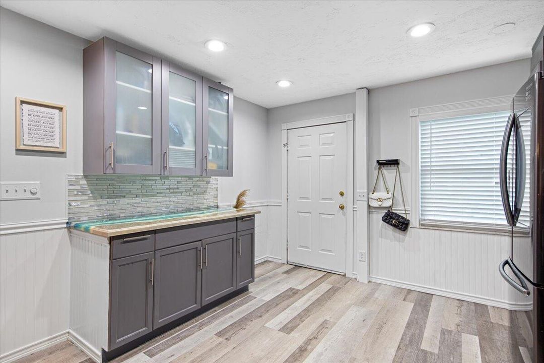 出租: $1,800 (2 贝兹, 2 浴室, 1078 平方英尺)