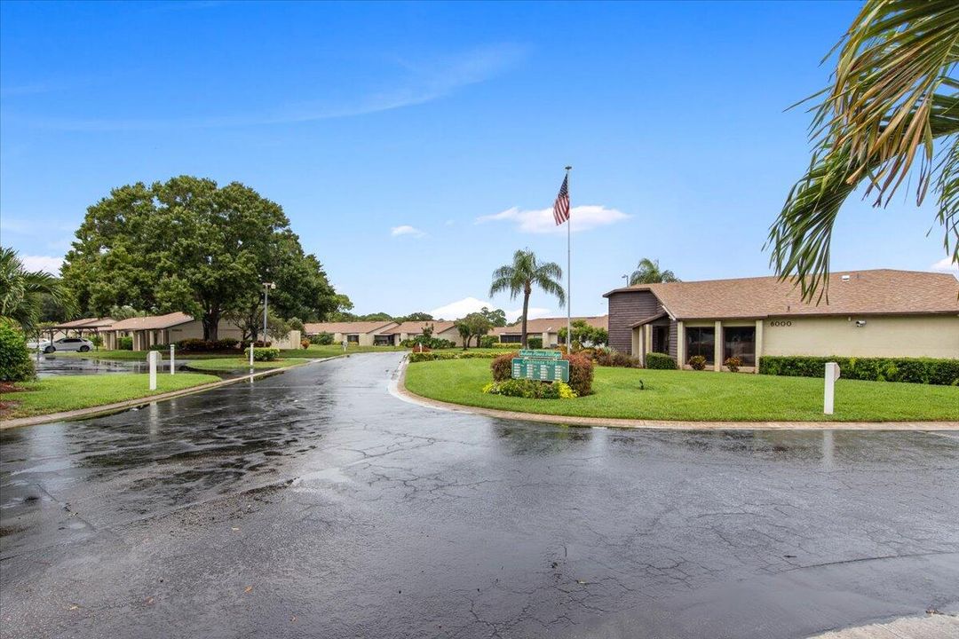 出租: $1,800 (2 贝兹, 2 浴室, 1078 平方英尺)