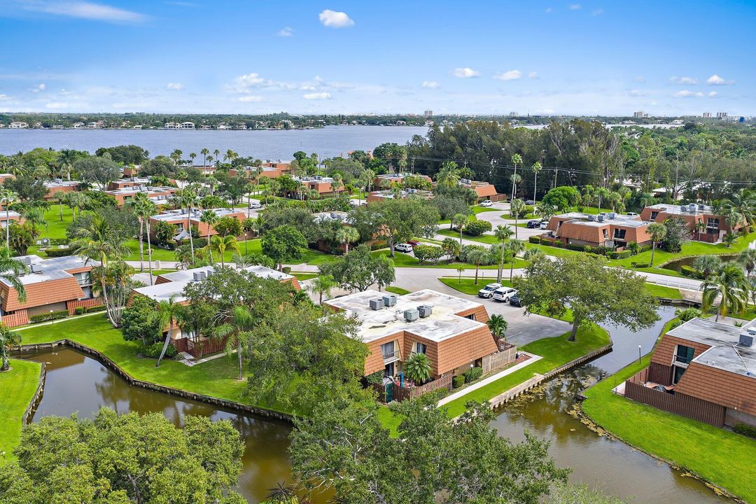 En Venta: $425,000 (2 camas, 2 baños, 1470 Pies cuadrados)