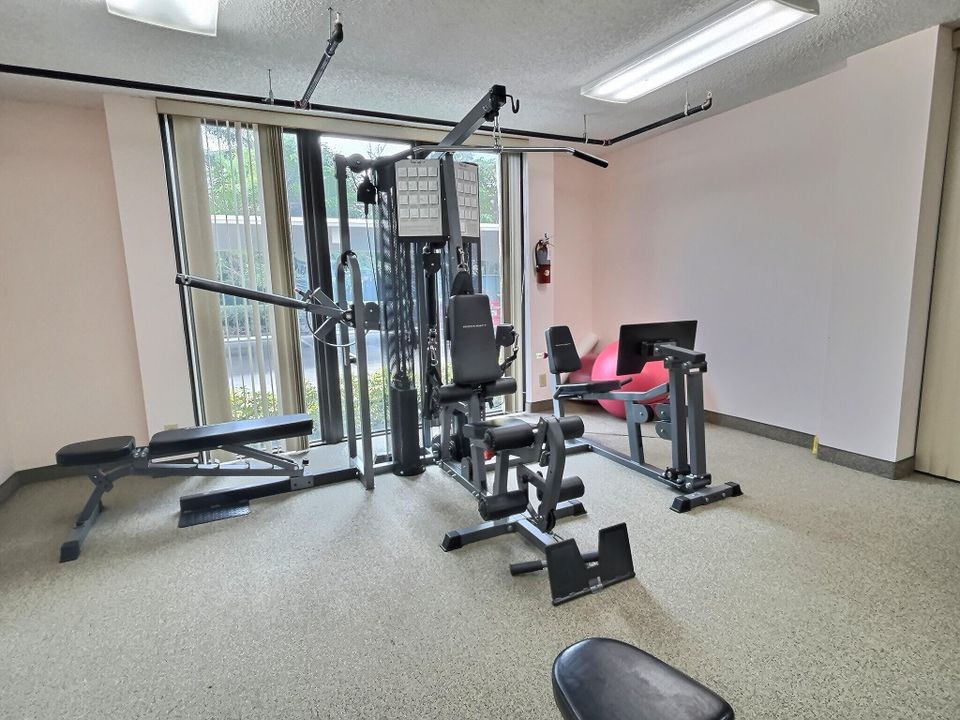 Active With Contract: $835,000 (2 beds, 2 baths, 1496 Square Feet)