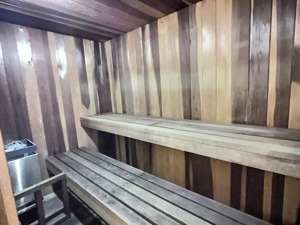 Active With Contract: $835,000 (2 beds, 2 baths, 1496 Square Feet)