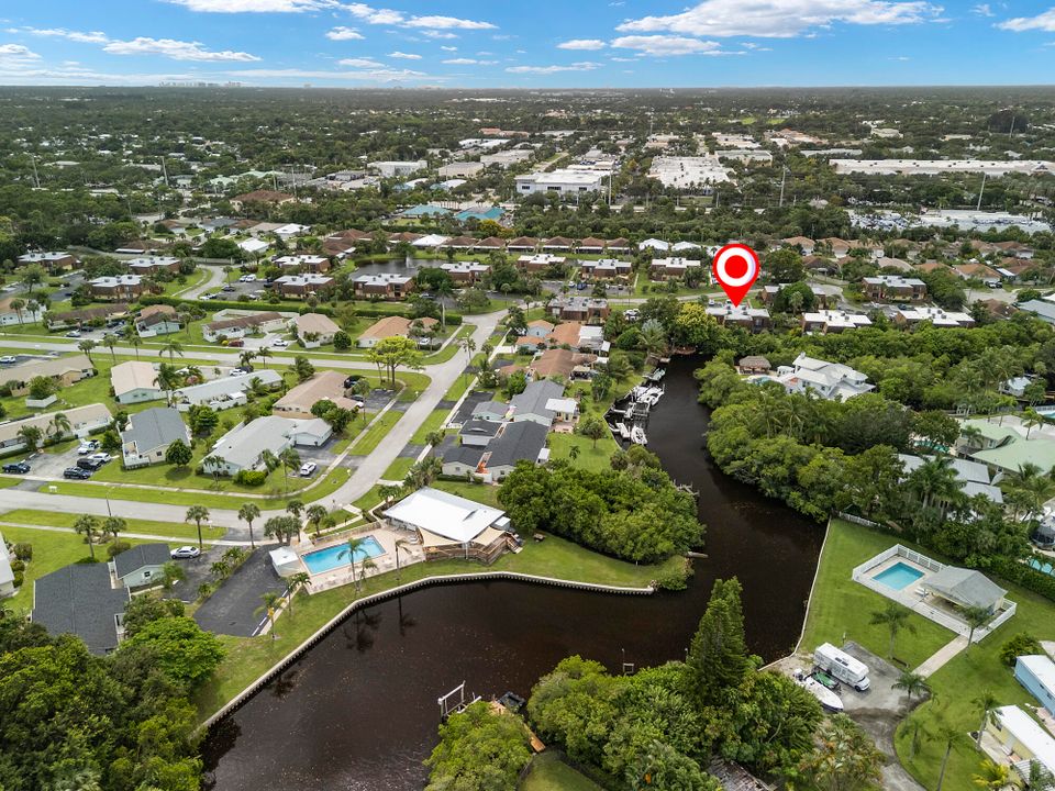 На продажу: $360,000 (2 спален, 2 ванн, 1320 Квадратных фут)