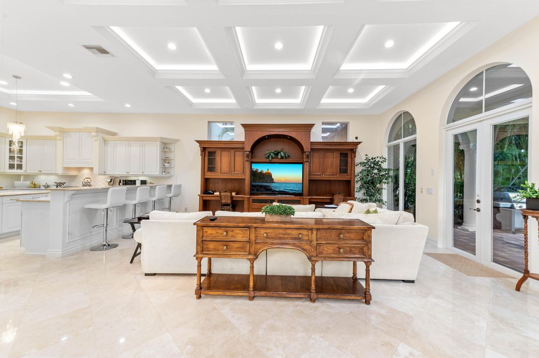 En Renta: $18,999 (6 camas, 5 baños, 5511 Pies cuadrados)