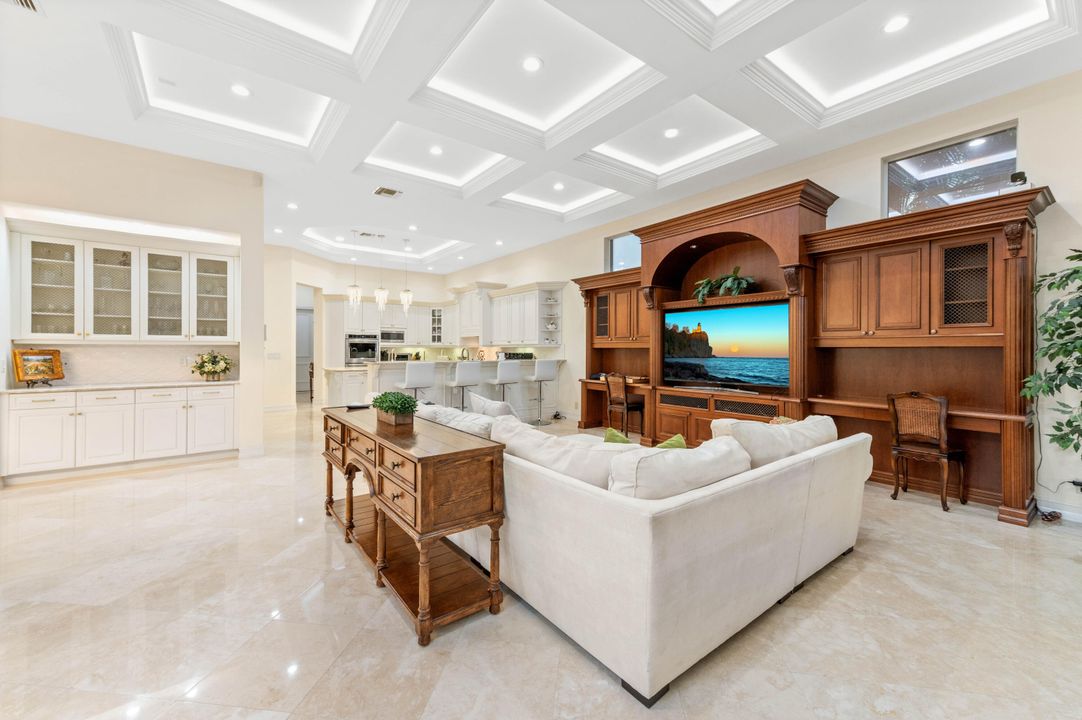 En Renta: $18,999 (6 camas, 5 baños, 5511 Pies cuadrados)