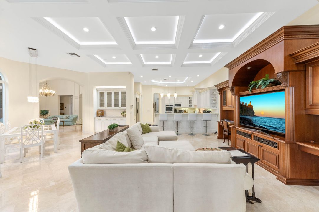 En Renta: $18,999 (6 camas, 5 baños, 5511 Pies cuadrados)