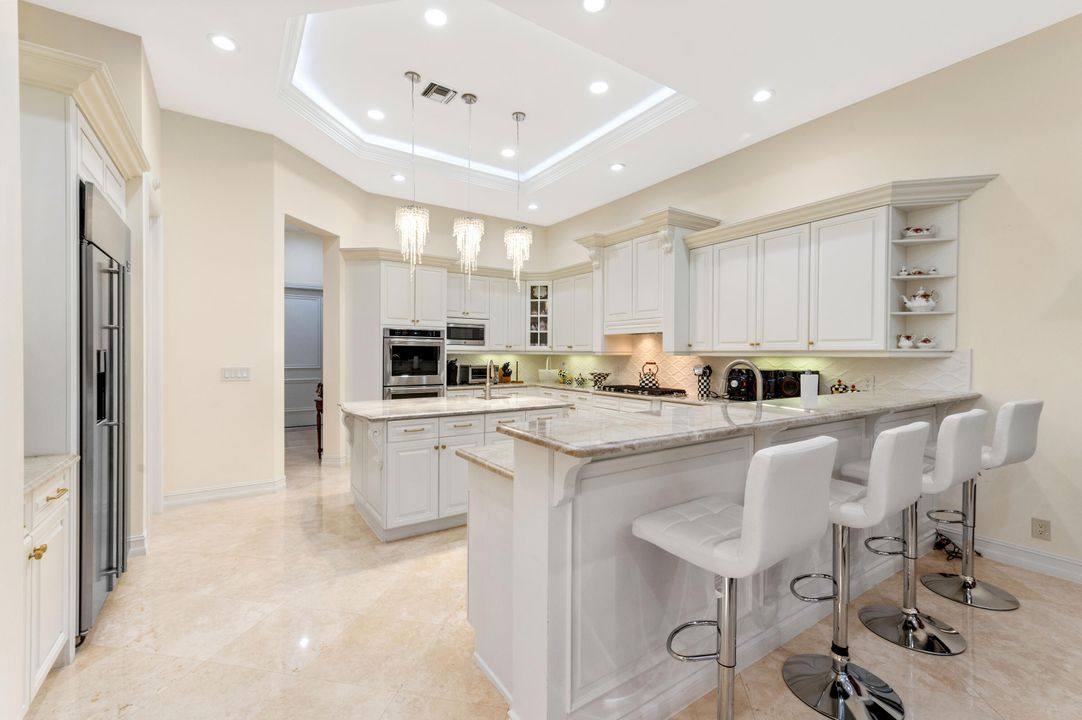 En Renta: $18,999 (6 camas, 5 baños, 5511 Pies cuadrados)