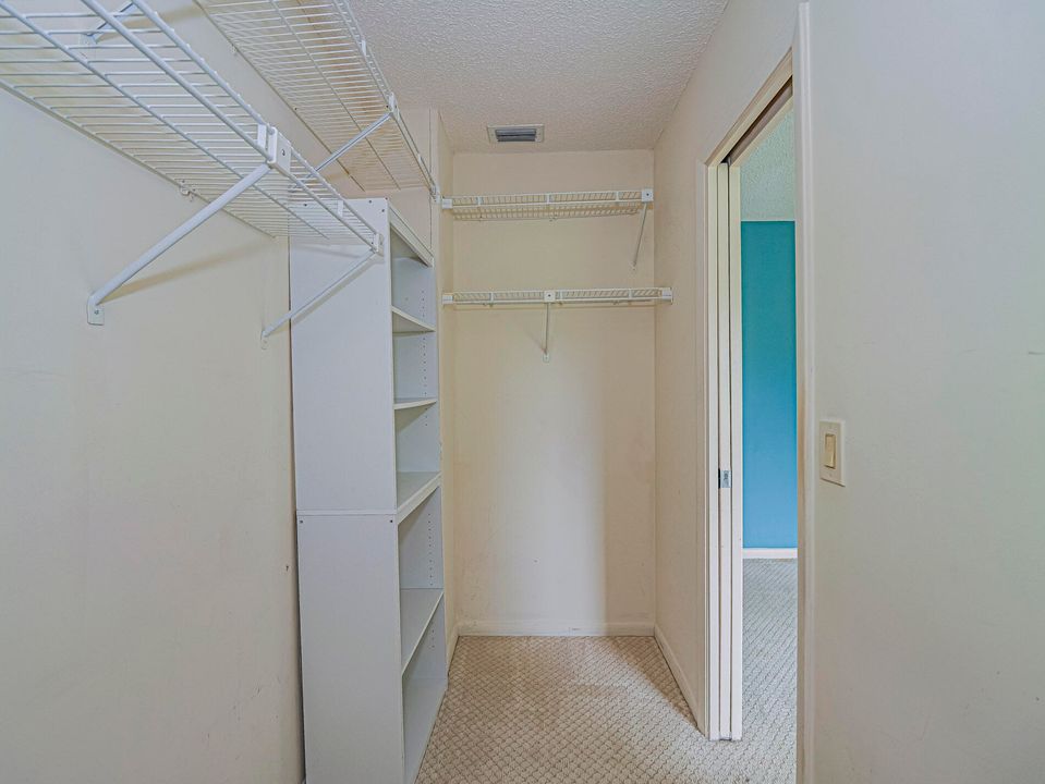 Active With Contract: $280,000 (3 beds, 2 baths, 1605 Square Feet)