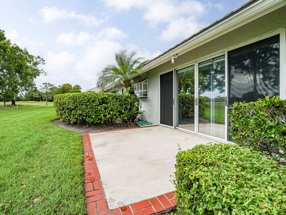 Active With Contract: $280,000 (3 beds, 2 baths, 1605 Square Feet)