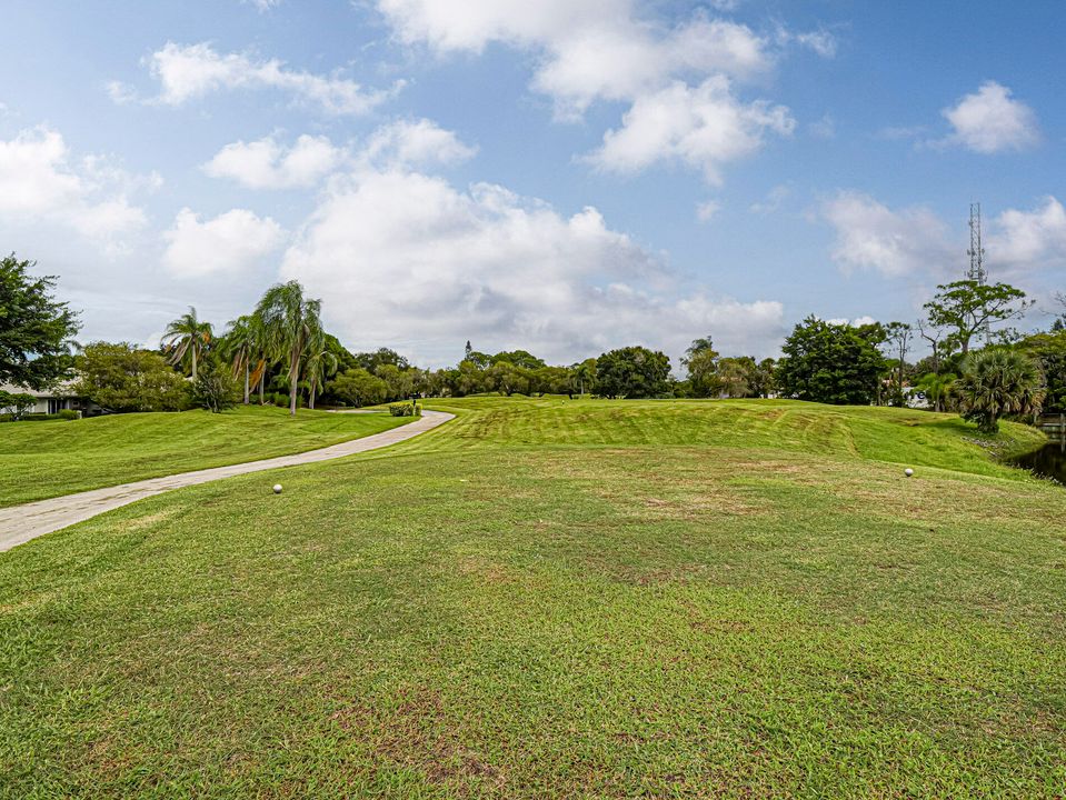 Active With Contract: $280,000 (3 beds, 2 baths, 1605 Square Feet)