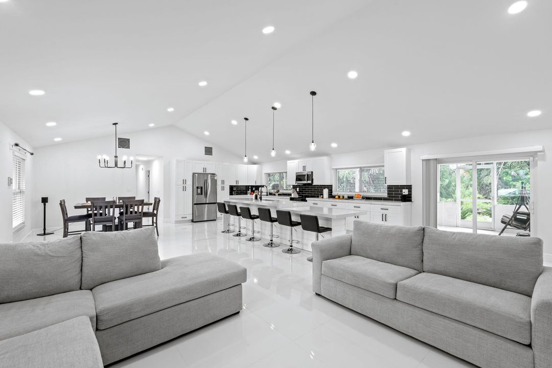 待售: $999,000 (3 贝兹, 3 浴室, 2198 平方英尺)