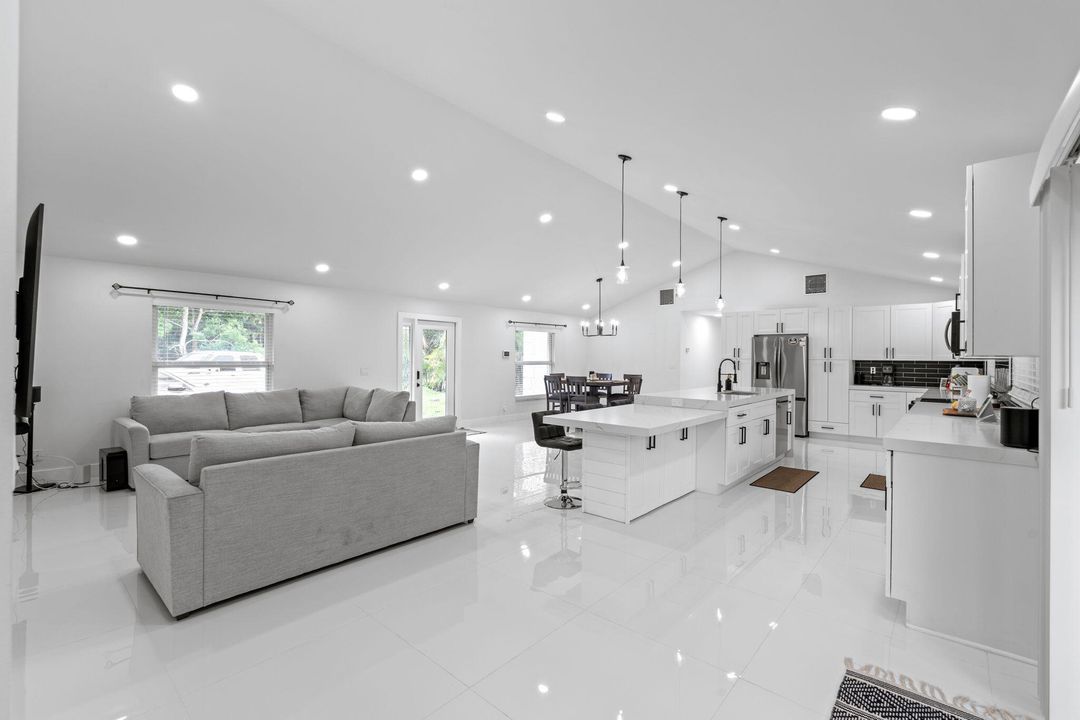 待售: $999,000 (3 贝兹, 3 浴室, 2198 平方英尺)