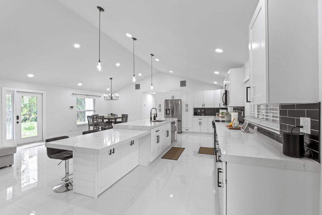 待售: $999,000 (3 贝兹, 3 浴室, 2198 平方英尺)