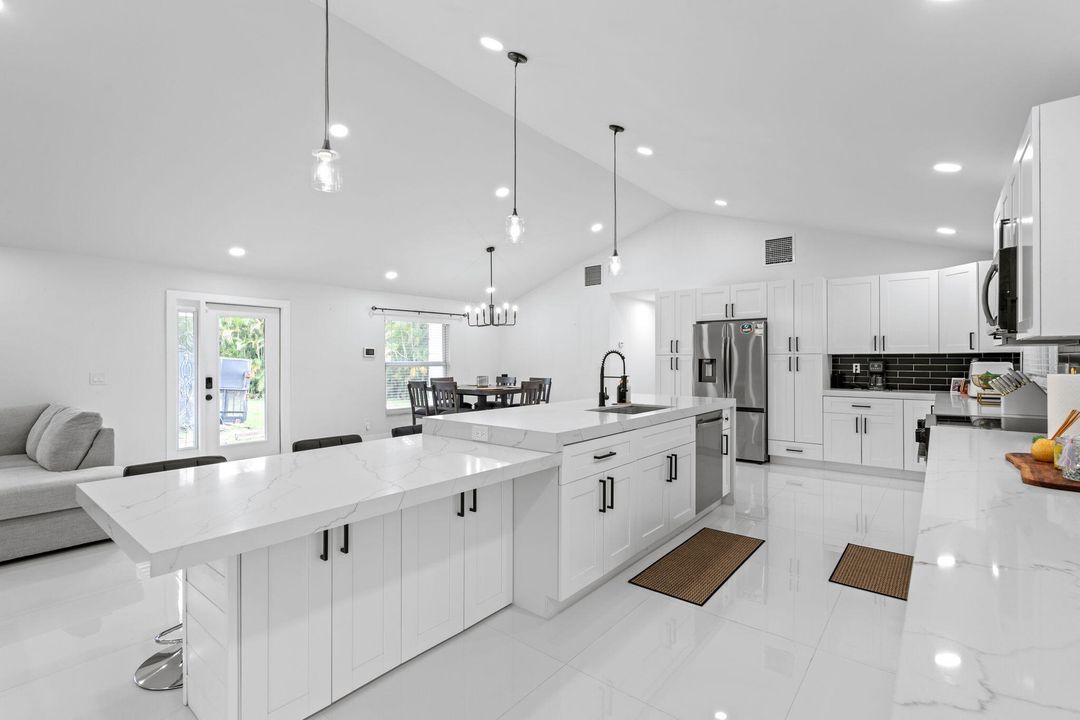 待售: $999,000 (3 贝兹, 3 浴室, 2198 平方英尺)