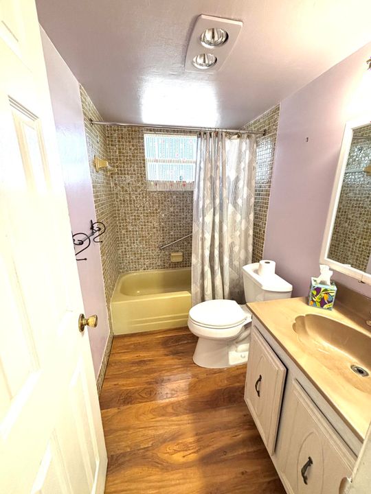 待售: $72,000 (2 贝兹, 2 浴室, 138 平方英尺)