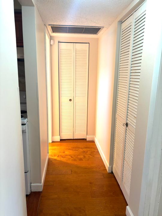 待售: $72,000 (2 贝兹, 2 浴室, 138 平方英尺)