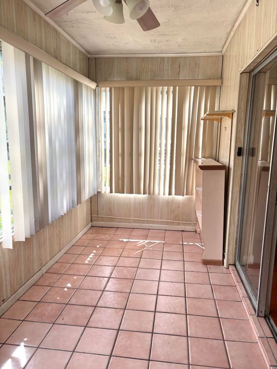 待售: $72,000 (2 贝兹, 2 浴室, 138 平方英尺)