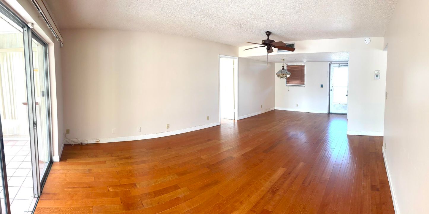 待售: $72,000 (2 贝兹, 2 浴室, 138 平方英尺)