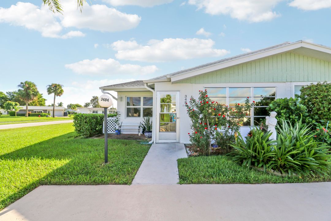 Recently Sold: $245,000 (2 beds, 2 baths, 1250 Square Feet)