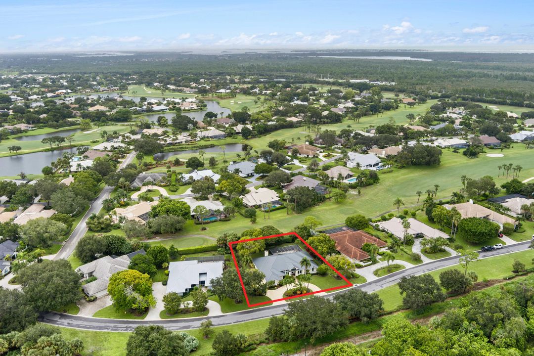 For Sale: $1,075,000 (4 beds, 3 baths, 2767 Square Feet)