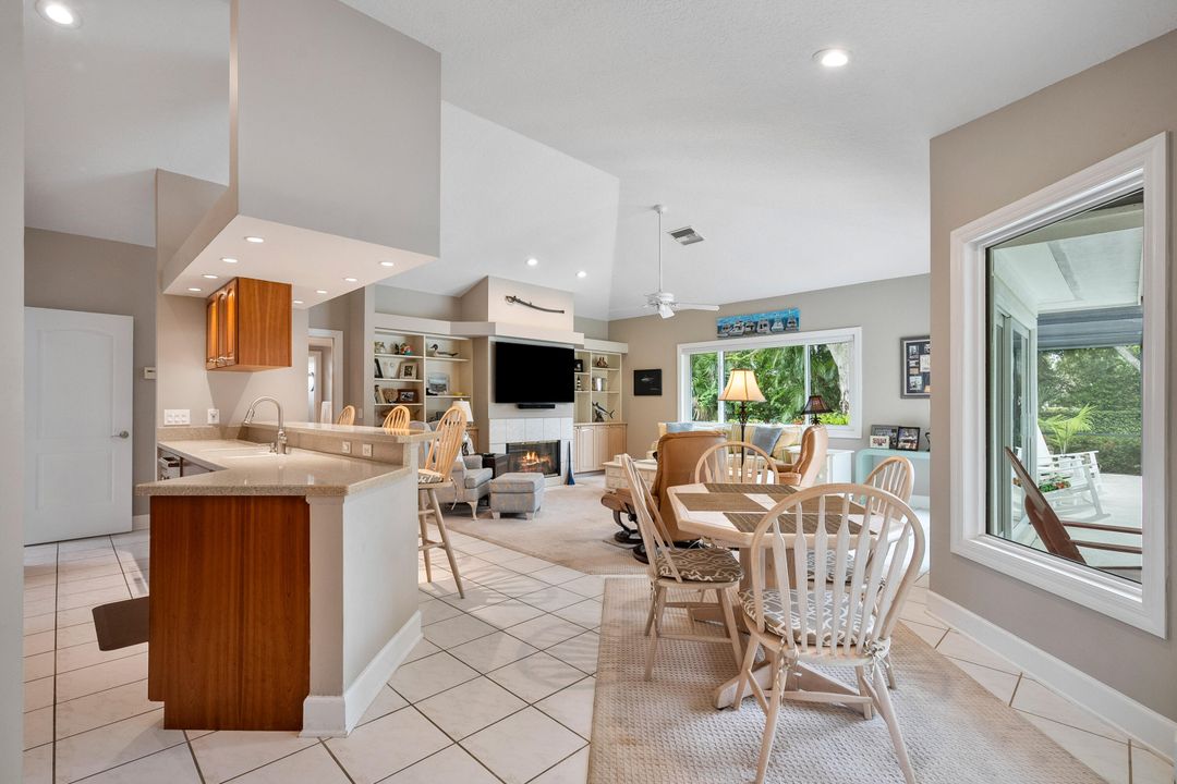 For Sale: $1,075,000 (4 beds, 3 baths, 2767 Square Feet)