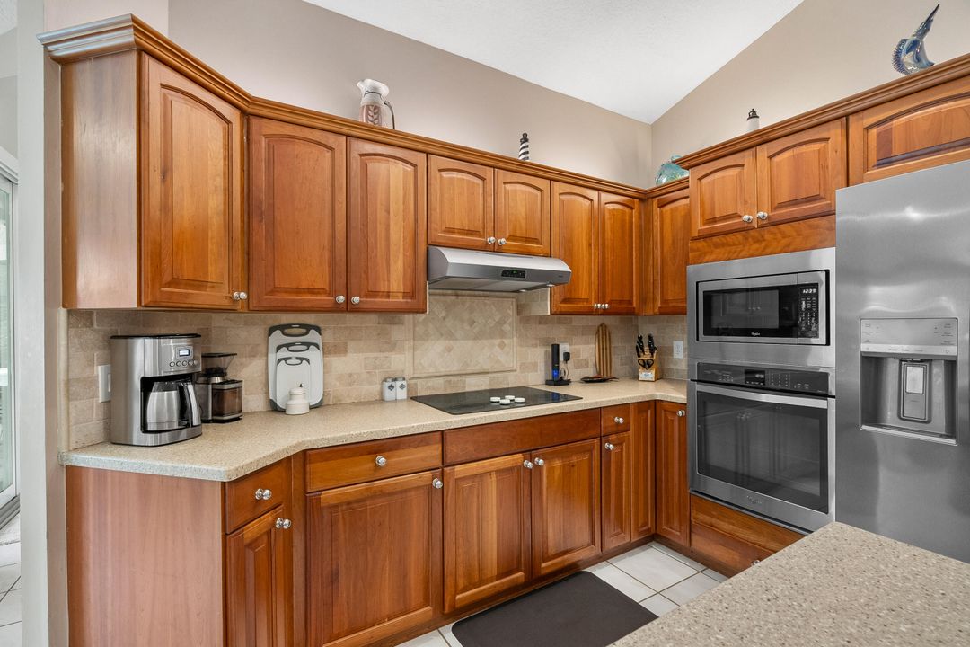 For Sale: $1,075,000 (4 beds, 3 baths, 2767 Square Feet)