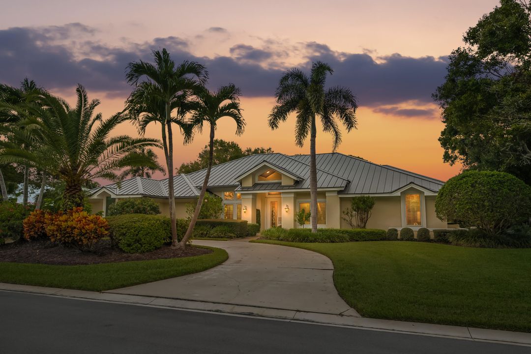 For Sale: $1,075,000 (4 beds, 3 baths, 2767 Square Feet)