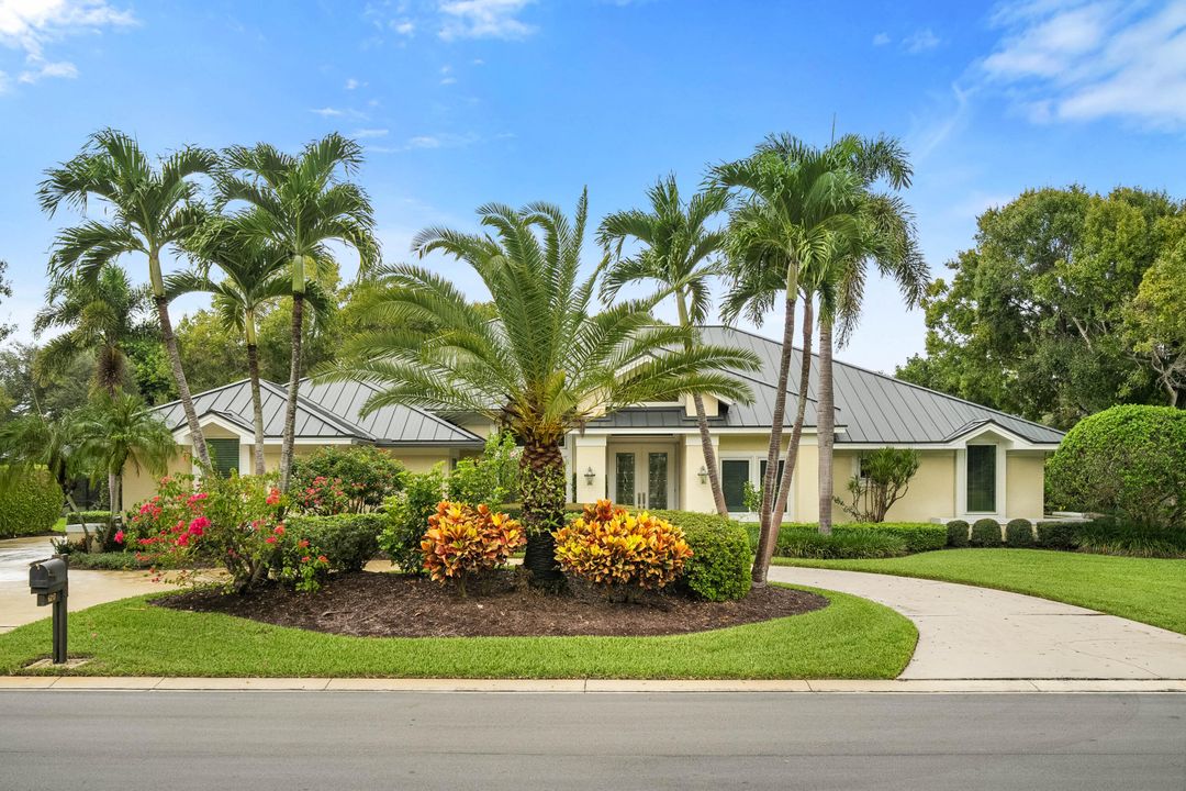 For Sale: $1,075,000 (4 beds, 3 baths, 2767 Square Feet)