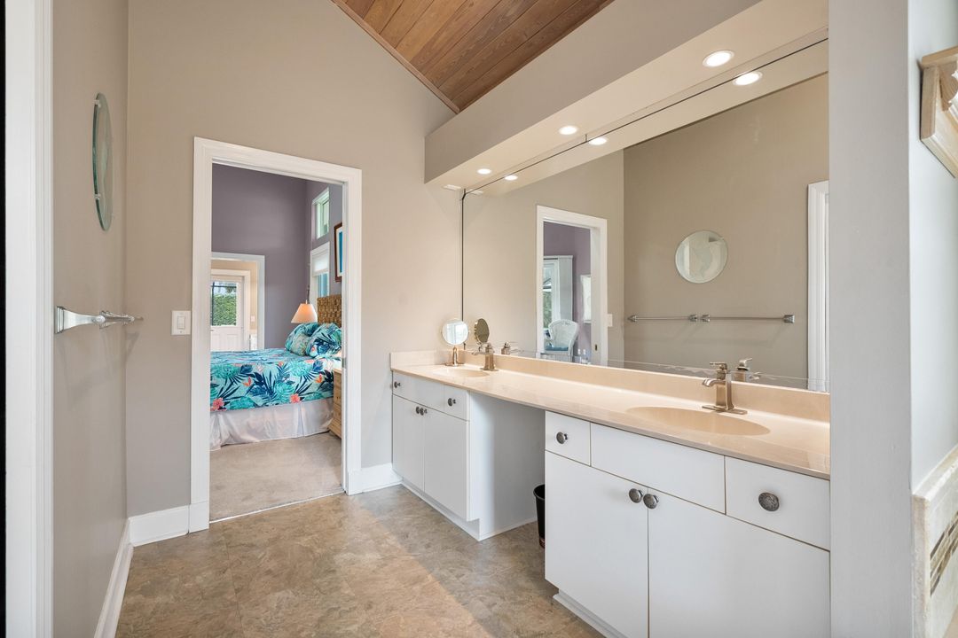 For Sale: $1,075,000 (4 beds, 3 baths, 2767 Square Feet)