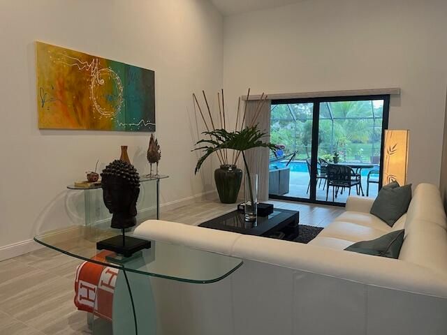 В аренду: $9,500 (4 спален, 3 ванн, 3000 Квадратных фут)