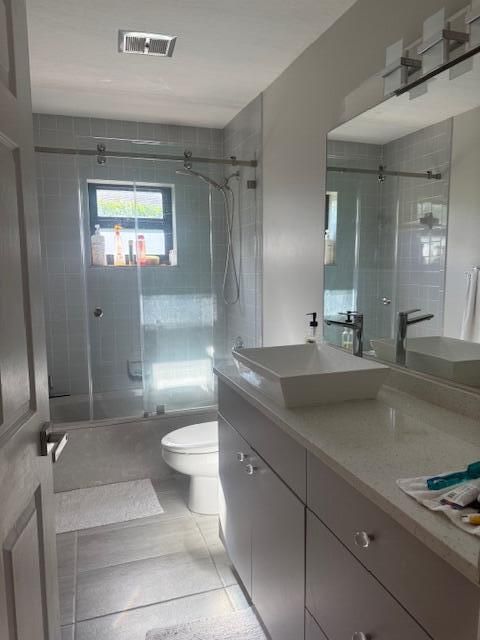 В аренду: $9,500 (4 спален, 3 ванн, 3000 Квадратных фут)