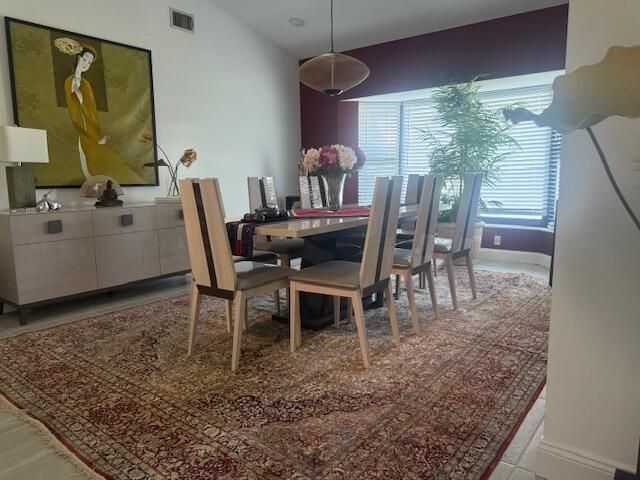 В аренду: $9,500 (4 спален, 3 ванн, 3000 Квадратных фут)