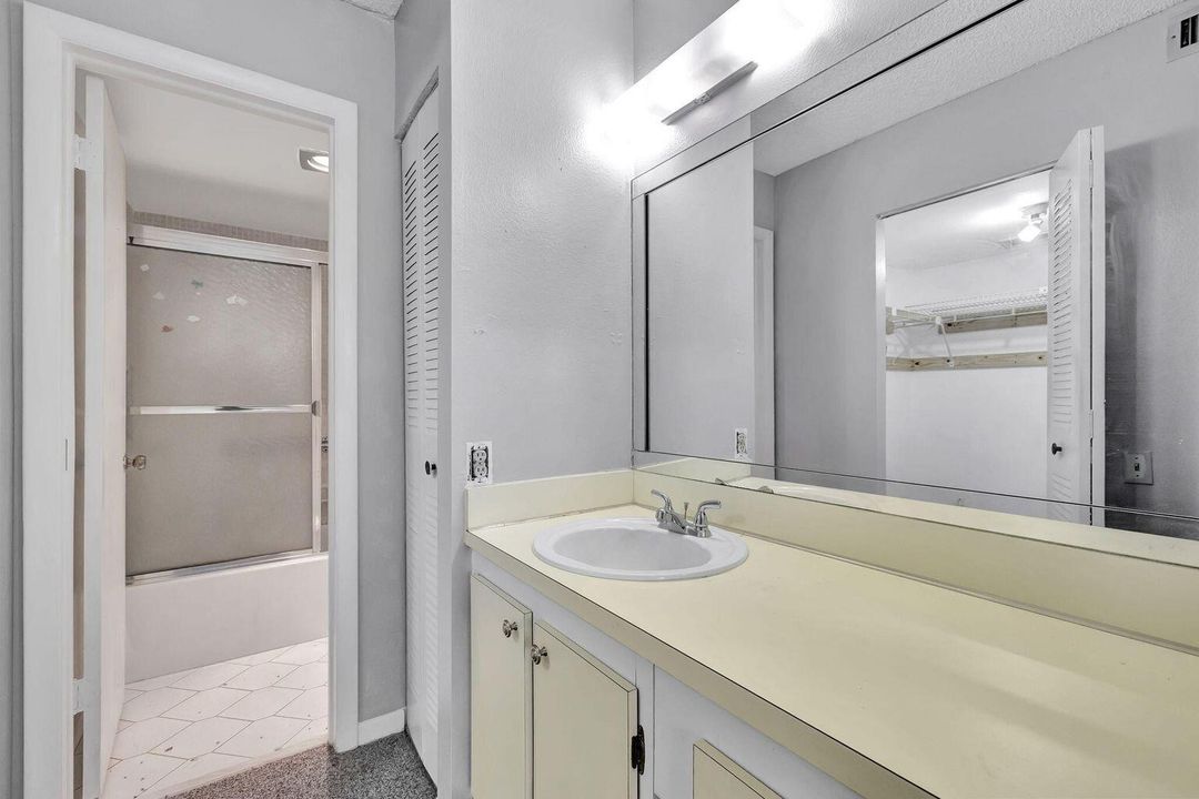 待售: $79,000 (1 贝兹, 1 浴室, 750 平方英尺)