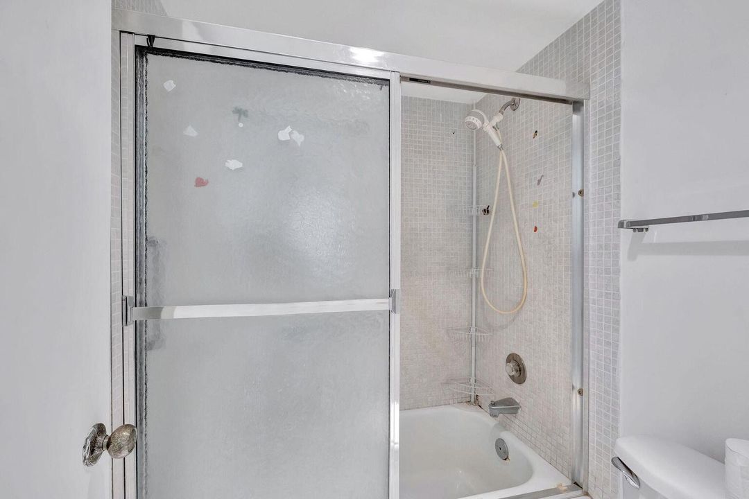 待售: $79,000 (1 贝兹, 1 浴室, 750 平方英尺)