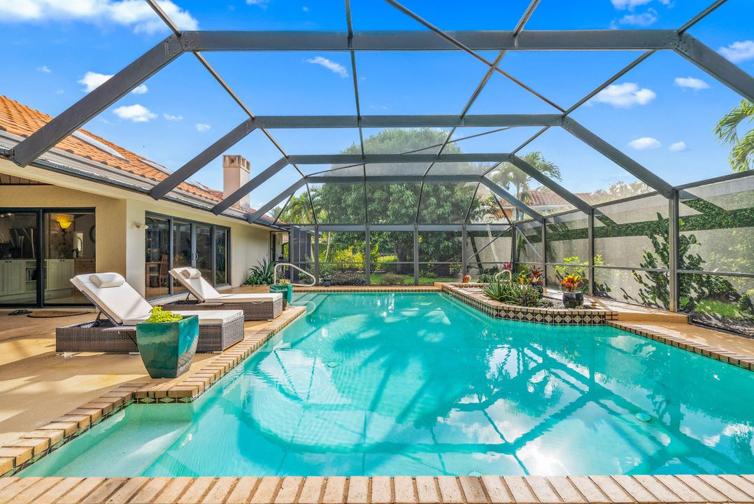 出租: $14,000 (3 贝兹, 3 浴室, 2752 平方英尺)