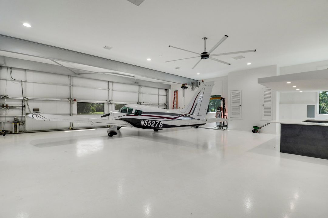 待售: $2,500,000 (4 贝兹, 3 浴室, 2982 平方英尺)