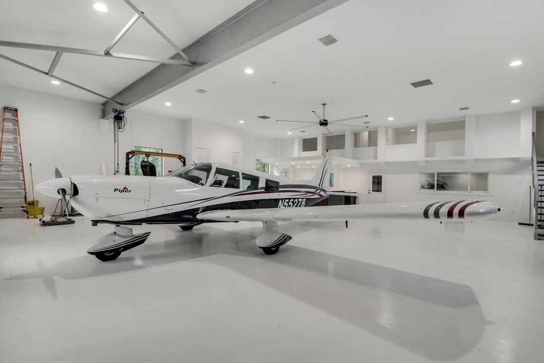 待售: $2,500,000 (4 贝兹, 3 浴室, 2982 平方英尺)