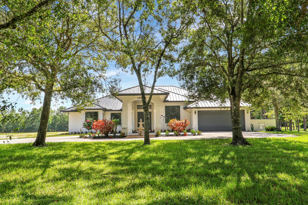 待售: $2,500,000 (4 贝兹, 3 浴室, 2982 平方英尺)