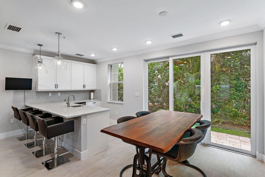 En Venta: $1,995,000 (3 camas, 4 baños, 3673 Pies cuadrados)