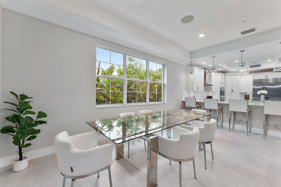 En Venta: $1,995,000 (3 camas, 4 baños, 3673 Pies cuadrados)