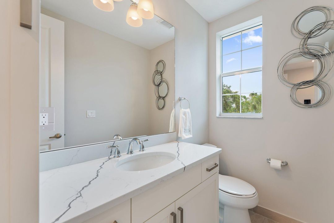 En Venta: $1,995,000 (3 camas, 4 baños, 3673 Pies cuadrados)