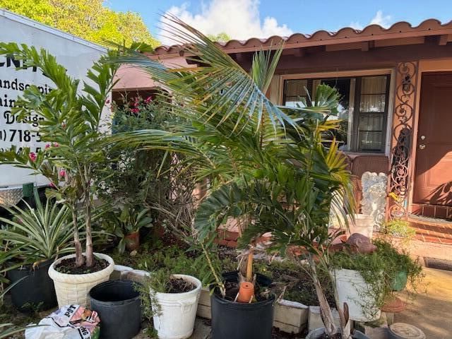 合同活跃: $728,000 (0 贝兹, 0 浴室, 1690 平方英尺)