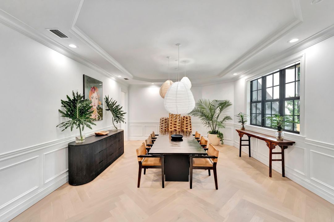 На продажу: $5,299,000 (4 спален, 5 ванн, 3835 Квадратных фут)