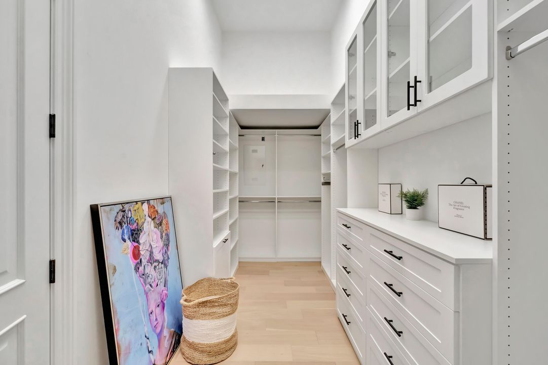 На продажу: $5,299,000 (4 спален, 5 ванн, 3835 Квадратных фут)