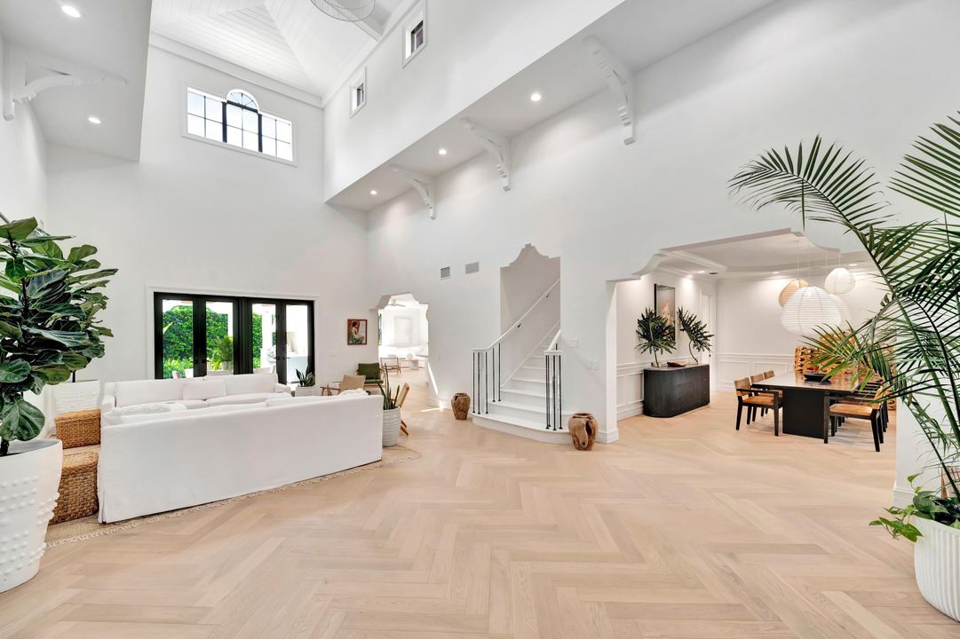 На продажу: $5,299,000 (4 спален, 5 ванн, 3835 Квадратных фут)