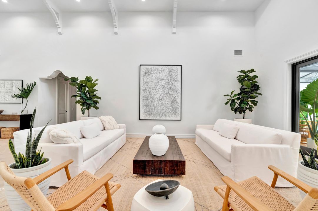 На продажу: $5,299,000 (4 спален, 5 ванн, 3835 Квадратных фут)