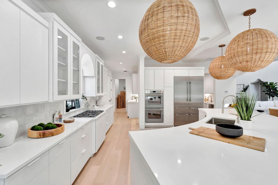 На продажу: $5,299,000 (4 спален, 5 ванн, 3835 Квадратных фут)