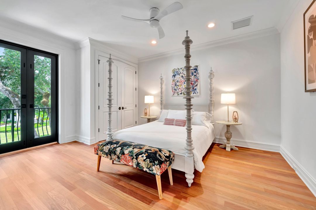 На продажу: $5,299,000 (4 спален, 5 ванн, 3835 Квадратных фут)